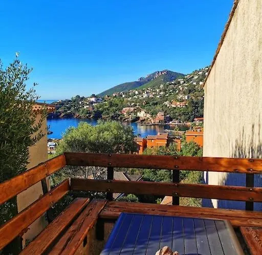Petit Mas Coquet Dans L'esterel Lägenhet Théoule-sur-Mer