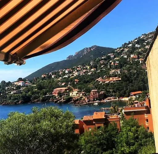 Petit Mas Coquet Dans L'esterel Lägenhet Théoule-sur-Mer